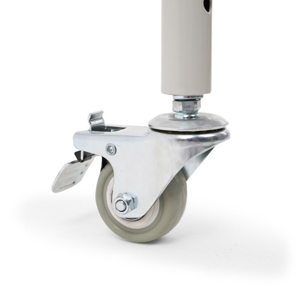 Кресло-стул с санитарным оснащением с колесами FS696 (марка)