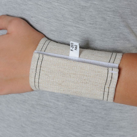 Бандаж на лучезапястный сустав F-203 №1 Крейт