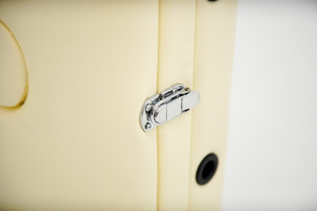 Складной массажный стол на деревянном каркасе Кремовый