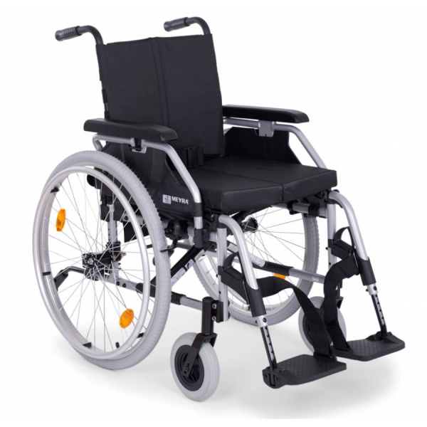 Кресло-коляска MEYRA EUROCHAIR2 пневмо 48см (марка)