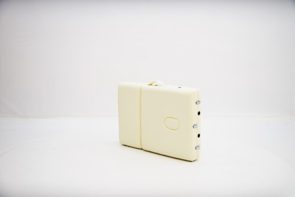 Складной массажный стол на алюминиевом каркасе регулируемый по высоте