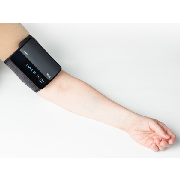 Тонометр автоматический OMRON EVOLV (HEM-7600T-E)