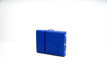 Складной массажный стол на деревянном каркасе с возможностью регулировки высоты панели