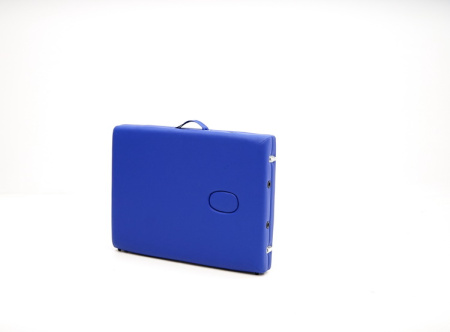 Складной массажный стол на деревянном каркасе с возможностью регулировки высоты